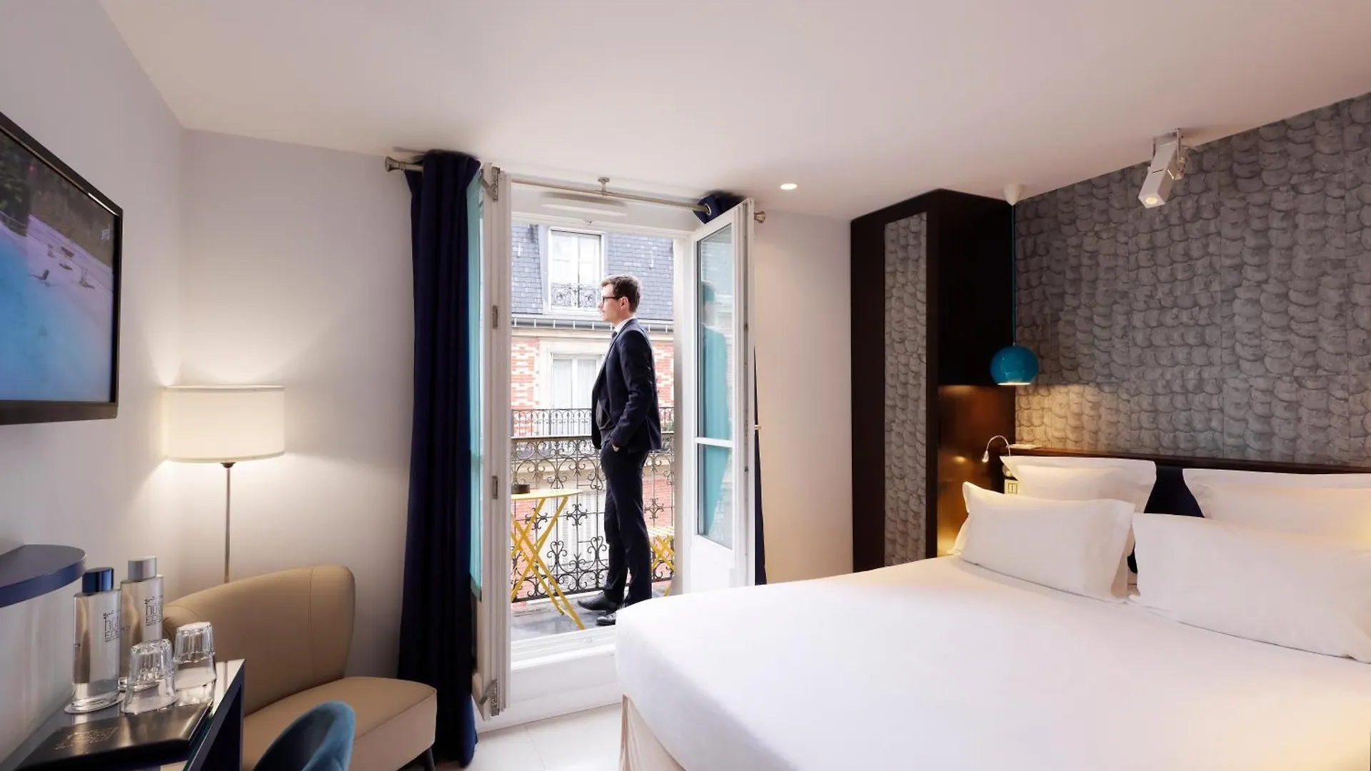 Eden 4* Paris