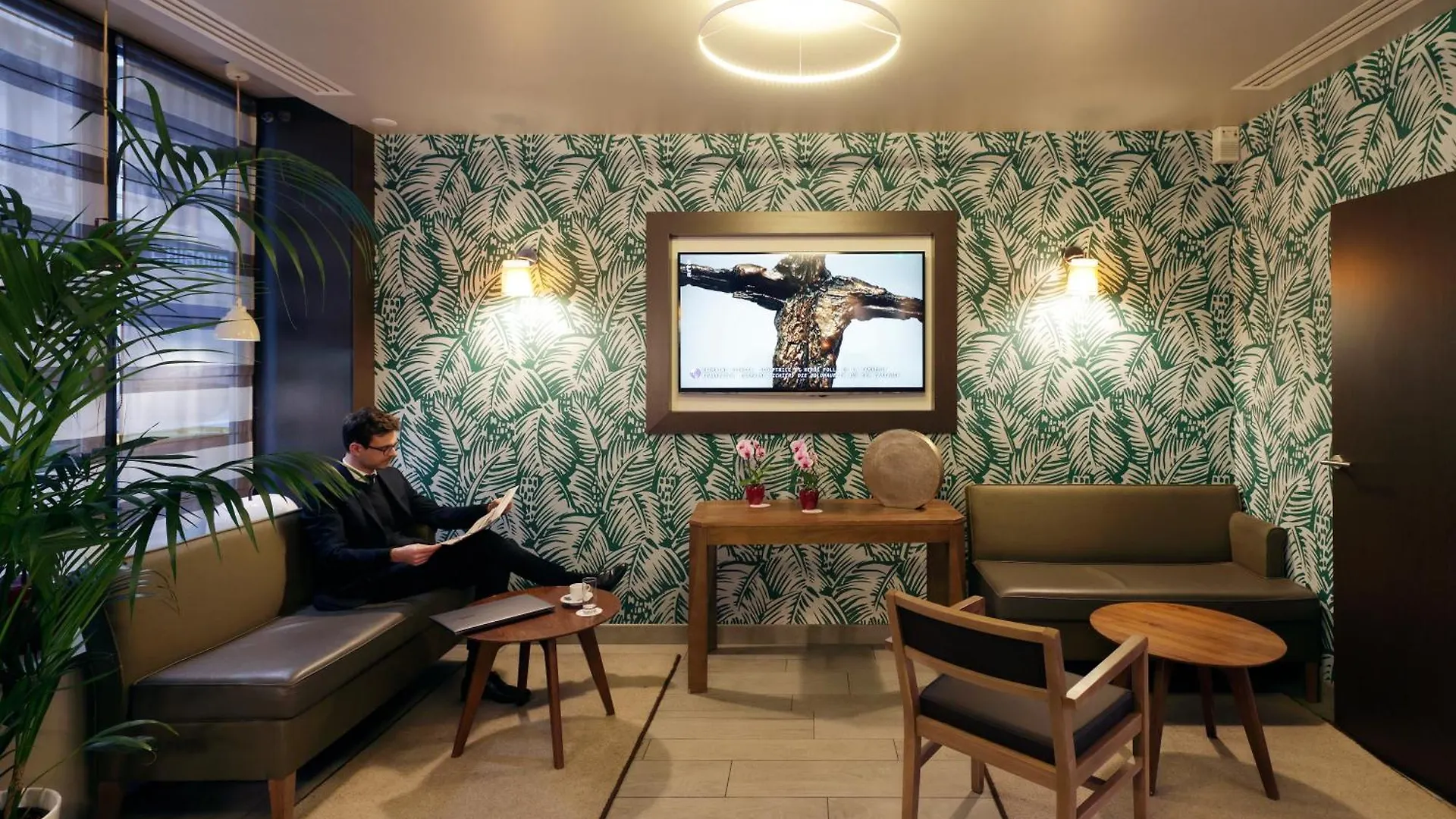 Eden 4* Paris